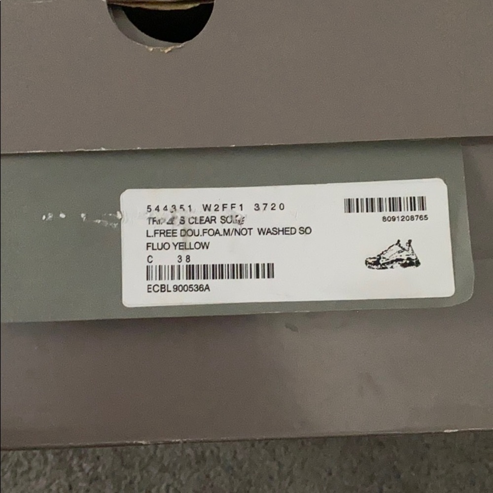 Balenciaga - Picture 6 of 6